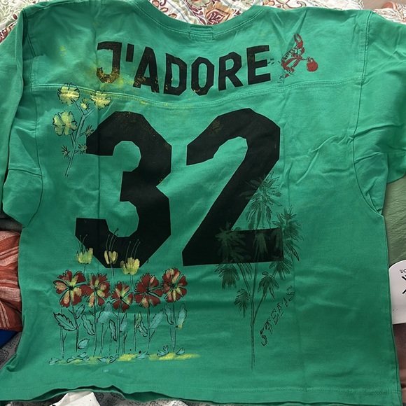 The footballer Tee back in the barn - Picture 2 of 3